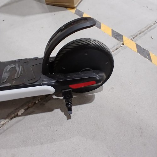 KIDS JETSON OMEGA ILLUMINATED ELECTRIC SCOOTER - 8KM RANGE - 16KM/H - BLACK (MODEL: 1747518) image 9