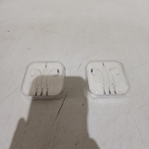 2PK PUJIN EARPHONES WITH 3.5MM WIRED EARBUDS WITH MICROPHONE & VOLUME CONTROL - WHITE image 2