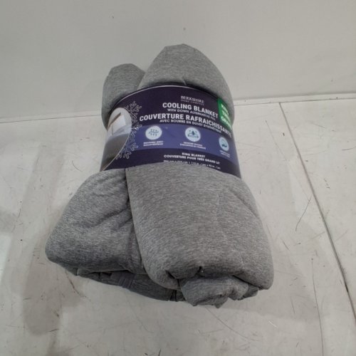 BERKSHIRE HOME COMPANY COOLING BLANKET WITH DOWN ALTERNATIVE FILL - KING - GREY (MODEL: 1986201) image 2