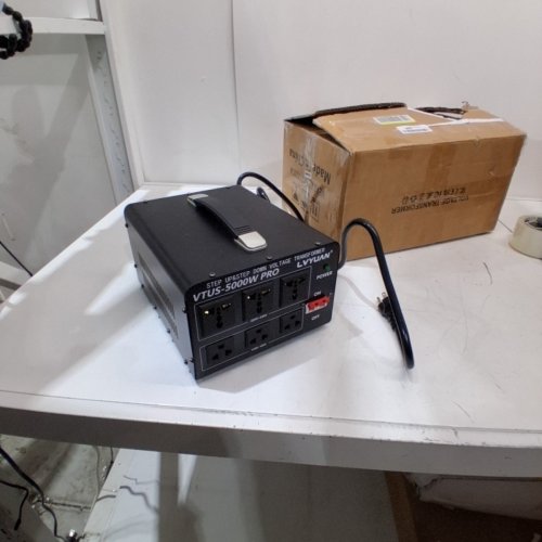 LVYUAN HEAVY DUTY VOLTAGE CONVERTER TRANSFORMER - 5000W - 110V TO 240V - BLACK (MODEL: CAP-VTUS-5000) image 3