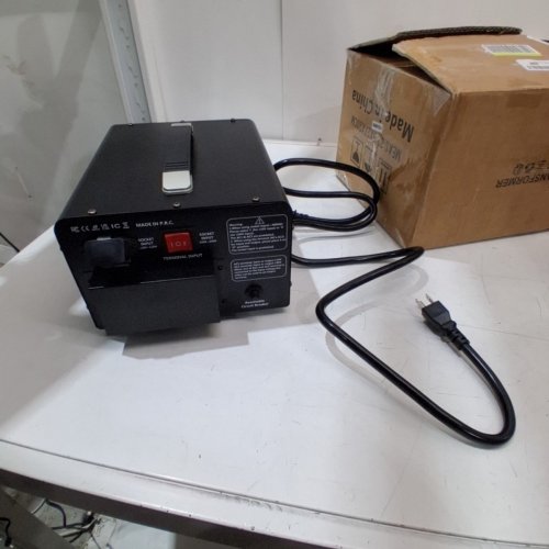 LVYUAN HEAVY DUTY VOLTAGE CONVERTER TRANSFORMER - 5000W - 110V TO 240V - BLACK (MODEL: CAP-VTUS-5000) image 4