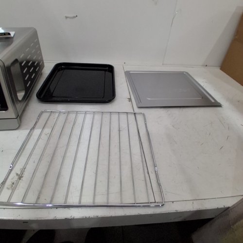 NINJA FLIP TOASTER OVEN AND AIR FRYER WITH FLIP UP AND AWAY SPACE SAVING - STAINLESS STEEL (MODEL: SP151C) image 4