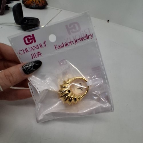 WOMENS CHUANHUI FASHION JEWELRY CHUNKY RING - SIZE 7 - GOLD-TONE image 4