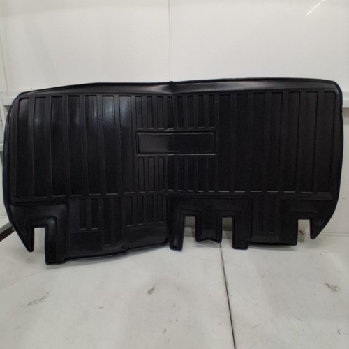 REAR CARGO MAT FOR SUV - 48" X 24" - BLACK image 4