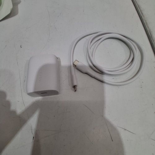 2PC BELKIN BOOSTCHARGE DUAL WALL CHARGER - 42W + USB-C CABLE WITH LIGHTNING CONNECTOR - WHITE (MODEL: WCB009DQ1MWH-B5) image 2