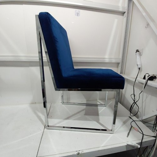 MODERN UPHOLSTERED VELVET AMORRA CHAIR - NAVY BLUE (MODEL: 1418036) image 3