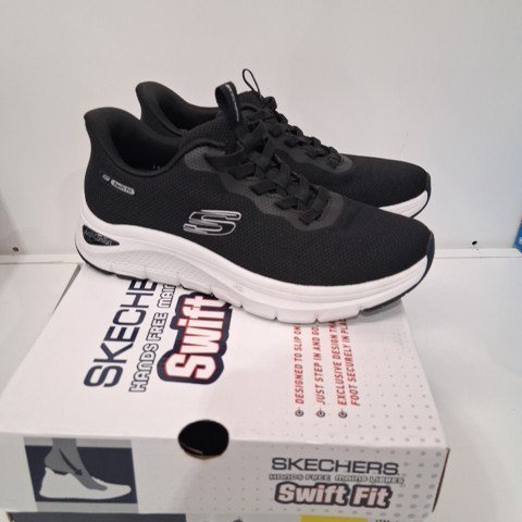 WOMEN'S SKECHERS HANDS FREE SWIFT FIT SLIP ON SNEAKERS - 6 - BLACK / WHITE (STYLE: 179326CS / 2566408) image 2