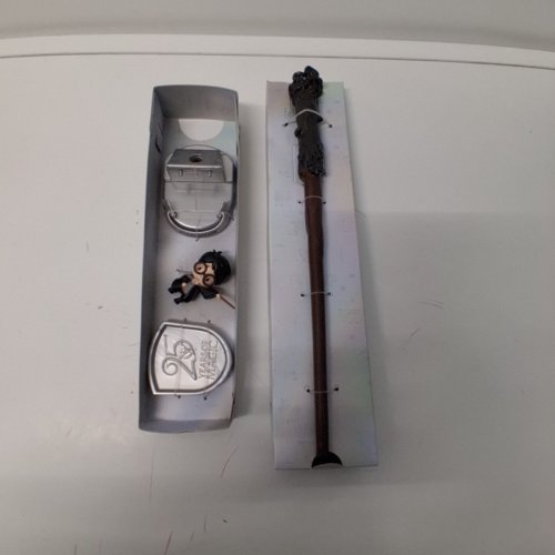 SPIN MASTER HARRY POTTER MAGICAL COLLECTOR WAND image 2