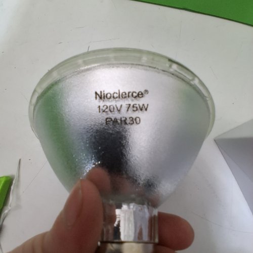 6PK NIOCLARCE E26 PAR30 HALOGEN SHORT NECK LIGHT BULBS - PAR30, 120 V, 75W image 2