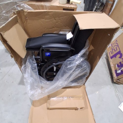 MEDLINE STRONG AND STURDY WHEELCHAIR WITH SWING AWAY LEG RESTS AND 16'' SEAT (MODEL:K1166N22S) image 2