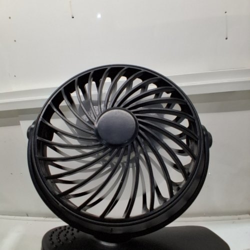 CHIFU CLIP-ON PORTABLE LIGHT FAN, 500MAH | 5" - BLACK image 2