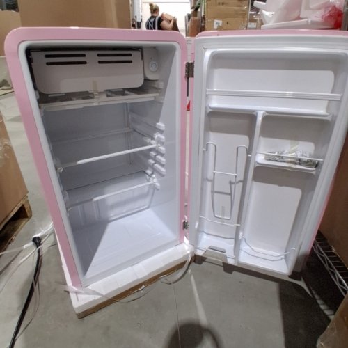 FRIGIDAIRE COMPACT ROUNDED RETRO PREMIUM MINI FRIDGE - 3.2 CU.FT - PINK (MODEL: EFR372-PINK-6COM) image 4