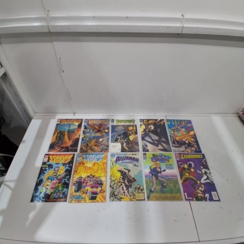 10 ASSTD DC COMIC BOOKS - FOREVER PEOPLE #1, #2, LEGIONNAIRES #2, BLACK CANARY #1, AQUAMAN #10, L.E.G.I.O.N. #33, HAWKWORLD #5, #6, #14, #17 - VARIOUS AUTHORS image 2