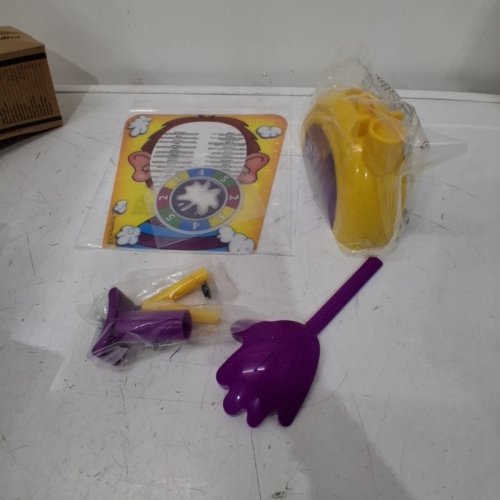 HASBRO PIE IN THE FACE GAME - AGES 5+ image 2