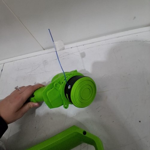 GREENWORKS CORDLESS STRING TRIMMER *TOOL ONLY*- 40V - 12" - GREEN/BLACK (MODEL: STF309) image 3