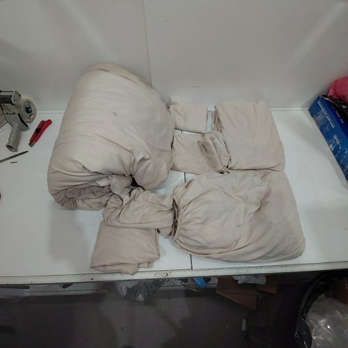 7PC COMFORTER AND BEDSHEET SET WITH TWO PILLOWCASES AND TWO SHAMS - FULL - BEIGE image 2