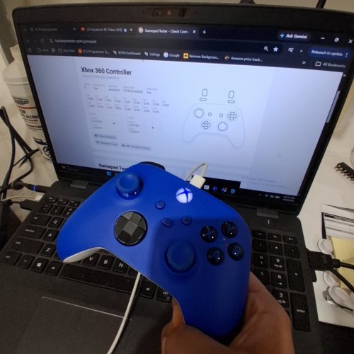 XBOX ONE CORE CONTROLLER - SHOCK BLUE image 2