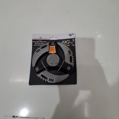 WAY TO CELEBRATE! MORPHING NINJA STAR TOY - BLACK AND WHITE (ITEM: WM10425UK) image 2