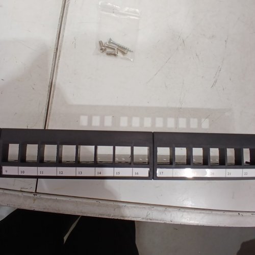 NEW YORK CABLES UNLOADED BLANK PATCH PANEL - 24 PORT, 19" 1U - BLACK image 4