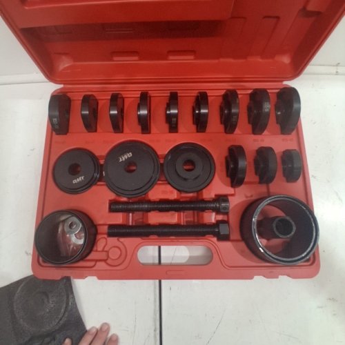24PC ORION MOTOR TECH OMT WHEEL BEARING PRESS KIT FOR FRONT WHEEL DRIVE BEARING REMOVAL & INSTALLATION - WHEEL BEARING PULLER TOOL SET WITH SLIDING SCREWS UNIVERSAL BUSHINGS SLEEVES STORAGE CASE (FBA_701) image 2