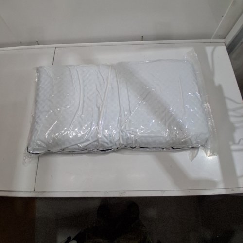 GEL MEMORY FOAM BED PILLOW - KING - 35" X 16" - WHITE image 3