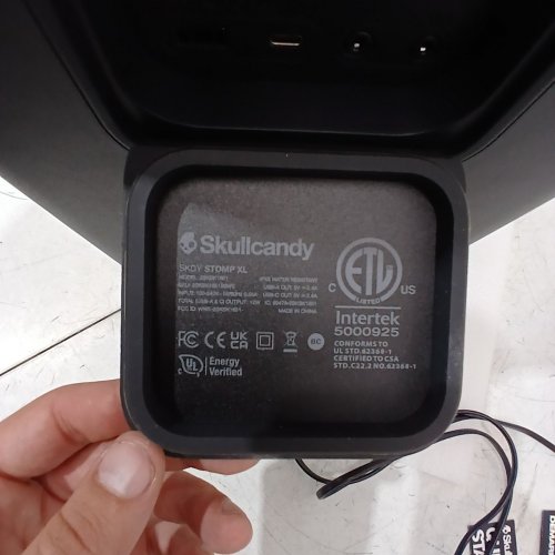 SKULLCANDY STOMP XL WIRELESS BLUETOOTH PARTY SPEAKER - INTEGRATED CARRY HANDLE​, IPX5 WATER RESISTANCE, 12-HOUR BATTERY LIFE - BLACK ORANGE (MODEL:2SKSK1851/4449801) image 5