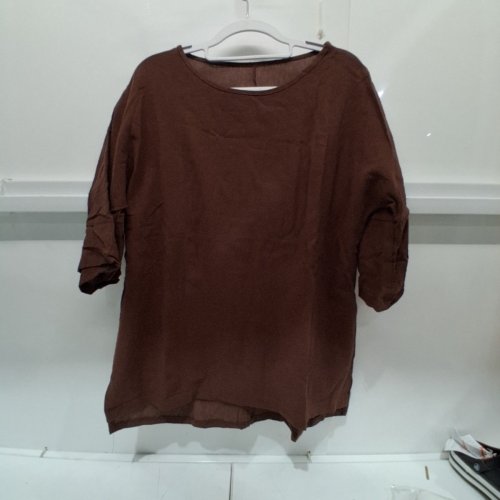 WOMEN'S SHORT SLEEVE TOP - LARGE - BROWN image 3