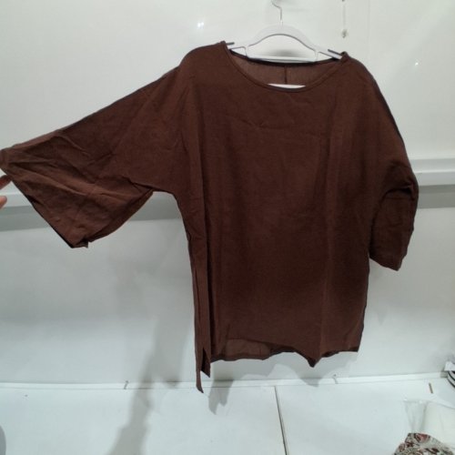 WOMEN'S SHORT SLEEVE TOP - LARGE - BROWN image 5