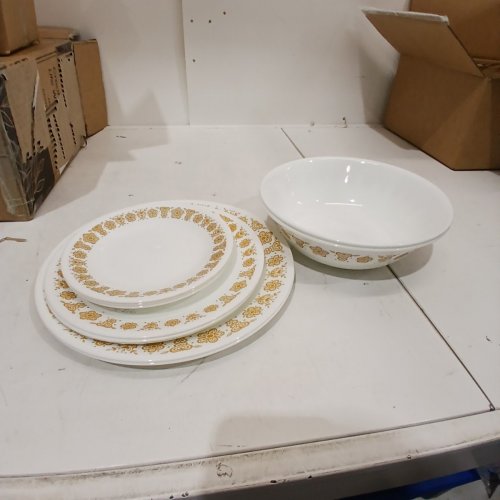 10PC CORELLE DINNERWARE SET - PLATES AND BOWLS - WHITE, BUTTERFLY GOLD image 2