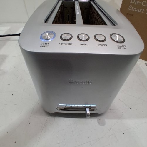 BREVILLE LIFT & LOOK 4-SLICE LONG SLOT SMART TOASTER - STAINLESS STEEL (MODEL: BTA830XL) image 2