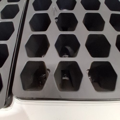(2) MCKENZIE PRO-HEX PLANT STARTING TRAYS WITH DOMES - 72 CELL EACH - BLACK (ITEM: BC390507) image 7