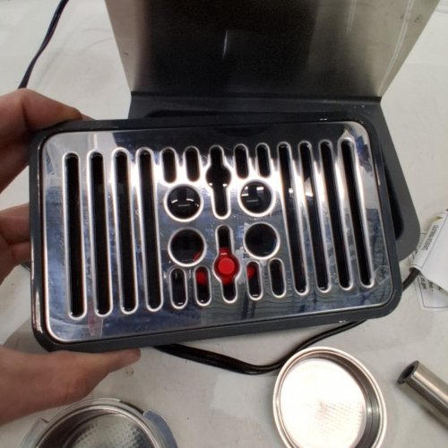 DELONGHI LINEA CLASSIC ESPRESSO MACHINE WITH MILK FROTHER - SILVER (MODEL: ‎EM450M) image 4