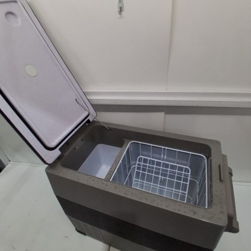 EUHOMY 12V PORTABLE COOLER/FREEZER FOR CAMPING OR HOME WITH APP CONTROL - 59QT -4F~68F - BLACK & GREY (MODEL: CF-55) image 4