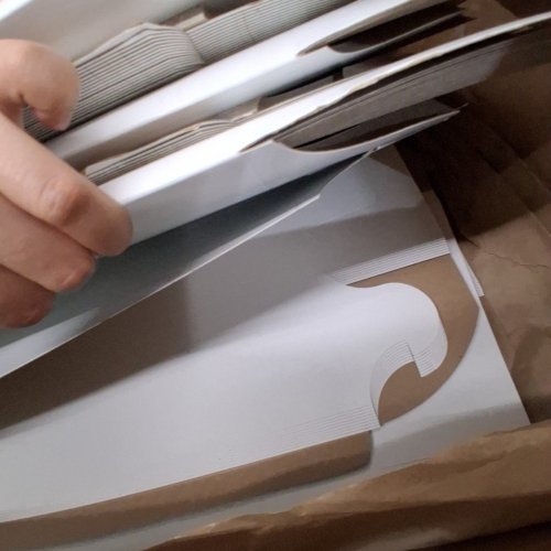 APPROX. 80 FOLDABLE BAKERY BOXES - STANDARD 1/4 SHEET - WHITE image 8
