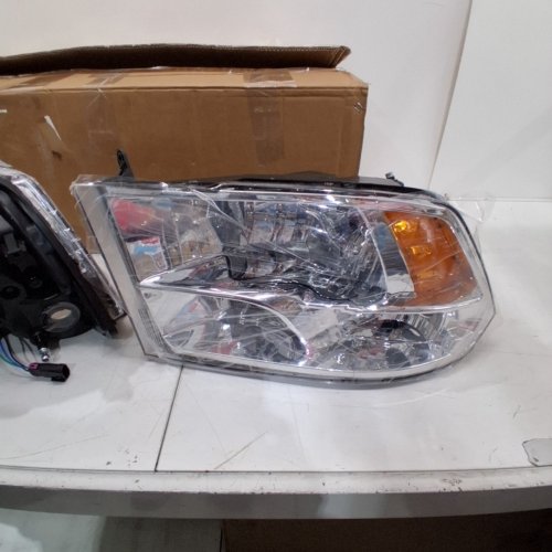 2PC HEADLIGHT REPLACEMENT ASSEMBLY FOR 2009-2018 DODGE RAM 1500/2500/3500 - LEFT AND RIGHT - BLACK HOUSING CLEAR CORNERS/LENS - (MODEL: DGPU09V2.00.H) image 5