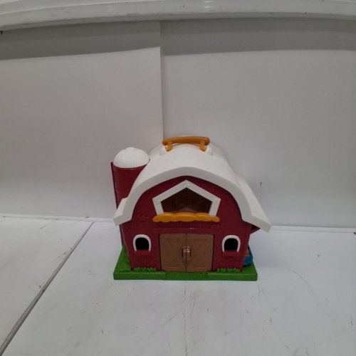 BATTAT BIG RED BARN ANIMAL FARM PLAYSET - RED (MODEL: BT4626C1Z) image 2