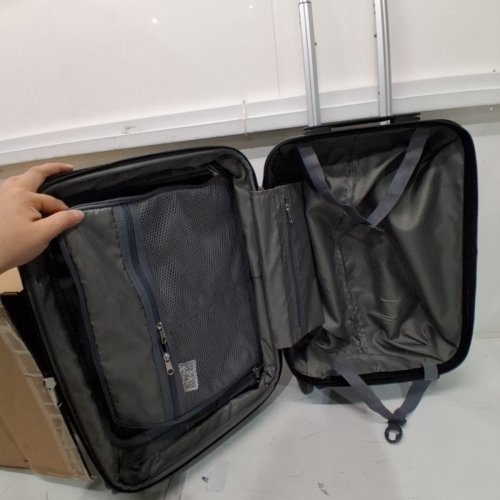 AMAZONBASICS HARDSIDE SPINNER LUGGAGE - 21" - SMALL - BLACK image 3