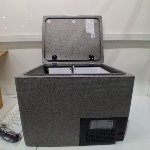 ULTRA-LIGHT PORTABLE ELECTRIC CAR REFRIGERATOR - 12V - 40L CAPACITY - GREY (MODEL: FE40) image 3