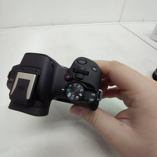CANON EOS R50 MIRRORLESS CAMERA RF-S18-45MM F4.5-6.3 IS STM LENS KIT image 4