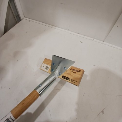 WINCO WWOOD HANDLE CARBON WIRE PIZZA OVEN SCRAPER - 27" - BROWN (MODEL: BR-27) image 3