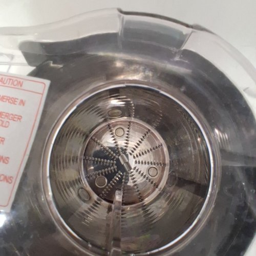 OMEGA LARGE CHUTE HIGH SPEED CENTRIFUGAL JUICER - BLACK - (C200B) image 4