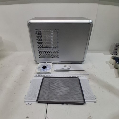 MASTERFRAME 400 MESH COMPUTER CASE - WHITE (MODEL: MF400MSHNN) image 3