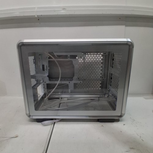MASTERFRAME 400 MESH COMPUTER CASE - WHITE (MODEL: MF400MSHNN) image 8