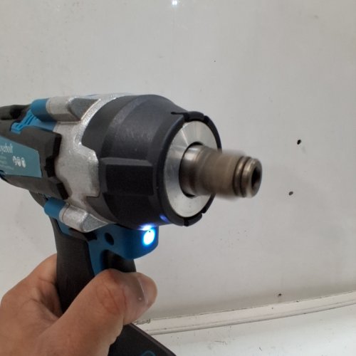 P-KOYEBOLT CORDLESS HIGH TORQUE IMPACT WRENCH KIT WITH 2 BATTERIES- 21 V, 2300 RPM - TEAL AND BLACK image 7