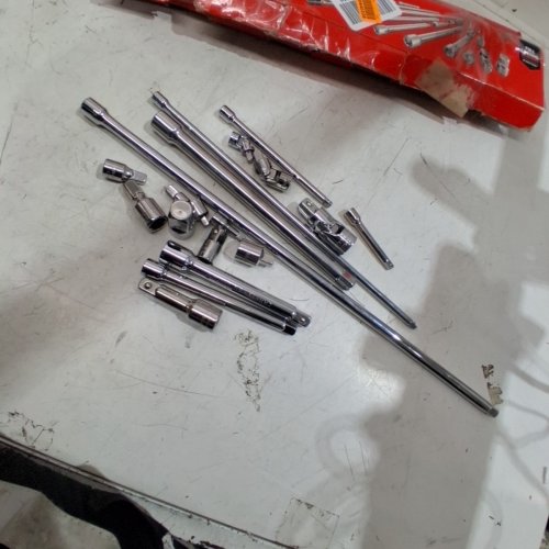 18PC CRAFTSMAN ACCESSORY DRIVE TOOL SET - 1/4", 3/8" & 1/2" DRIVE image 3