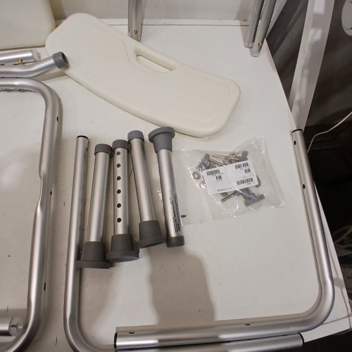 VEVOR NON-SLIP ADJUSTABLE HEIGHT SHOWER/BATH CHAIR - 350LB - WHITE/SILVER (MODEL: 402B) image 3