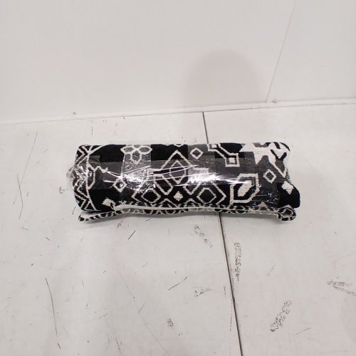 SADIE ACCENT NON-SLIP MAT -3FT 7" X 2FT 5" - BLACK/CREAM (MODEL:1992776) image 4