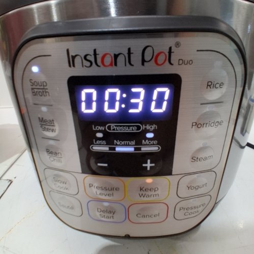INSTANT POT DUO MINI 7-IN-1 PROGRAMMABLE PRESSURE COOKER - 3QT. CAPACITY - BLACK/STAINLESS STEEL (MODEL: ‎DUO MINI V5) image 3