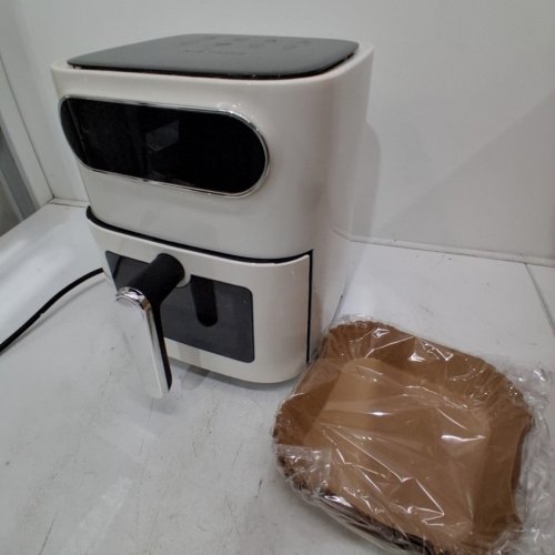 AIR FRYER WITH COOKING WINDOW AND BASKET LINERS - 5.3QT - WHITE (MODEL: AF01) image 3