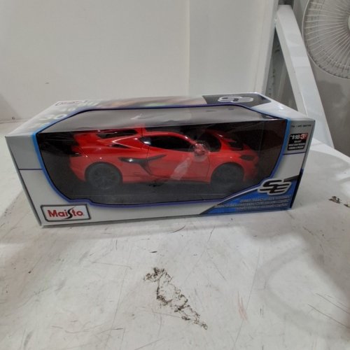 MAISTO SPECIAL EDITION CORVETTE ZR1 COUPE DIE-CAST MODEL CAR - RED image 3